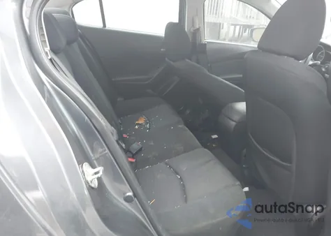 2015 Mazda Mazda3 I Sport из США, поврежденный, VIN 3MZBM1U75FM173297